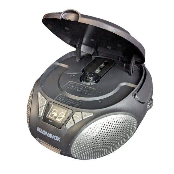 Magnavox Compact Disc Digital Audio AM FM Radio CD Player AC or Battery MD6924 - Picture 7 of 10